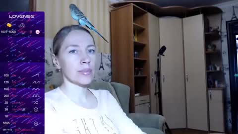 cute_lion_ online show from February 2025 09:43:01 AM