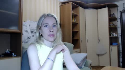 cute_lion_ online show from July 2026 08:00:02 PM