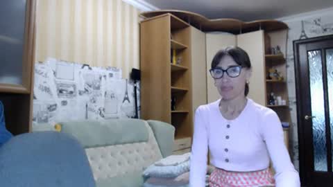 cute_lion_ online show from July 2026 11:50:02 AM