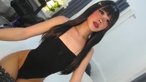 Snapshot of cute_maloi chatting on January 2026 07:02:02 AM Jane online show from January 2026 07:02:02 AM