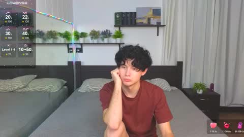 Mike online show from November 2025 07:04:02 PM