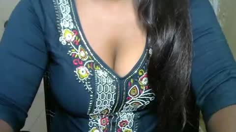 Snapshot of cute_payalji chatting on April 2026 01:47:01 AM alia online show from April 2026 01:47:01 AM