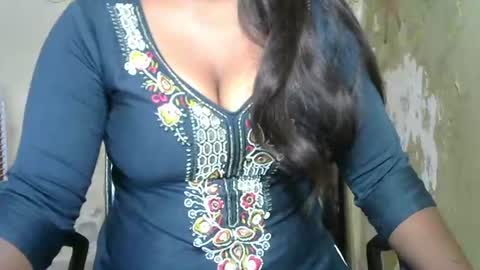 Snapshot of cute_payalji chatting on May 2026 03:12:01 AM alia online show from May 2026 03:12:01 AM
