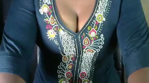 Snapshot of cute_payalji chatting on May 2026 02:18:01 AM alia online show from May 2026 02:18:01 AM