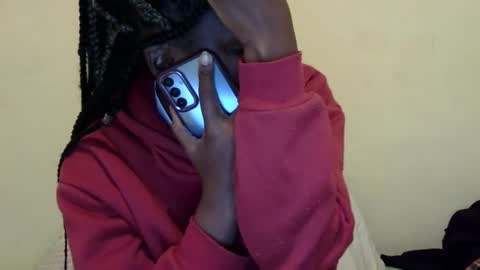 Snapshot of cute_roxie chatting on December 2024 07:41:02 PM cute_roxie online show from December 2024 07:41:02 PM