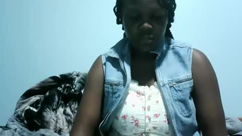 Snapshot of cute_roxie chatting on January 2025 05:39:01 PM cute_roxie online show from January 2025 05:39:01 PM