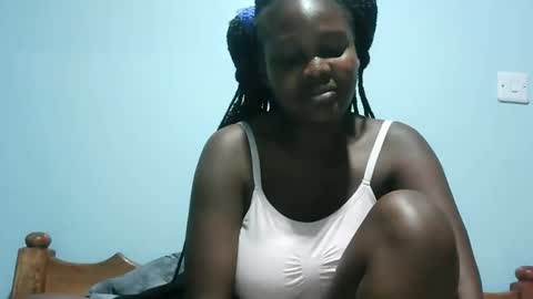 Snapshot of cute_roxie chatting on February 2025 09:15:02 PM cute_roxie online show from February 2025 09:15:02 PM