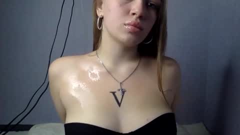 Snapshot of cute_shy06 chatting on November 2025 06:20:01 PM cute_shy06 online show from November 2025 06:20:01 PM