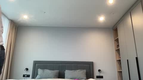 cute_skywalker online show from October 2025 07:08:02 AM