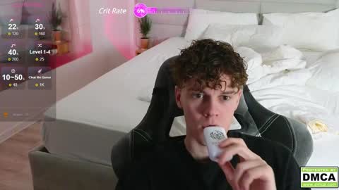 Thomas -  online show from January 2025 07:21:01 PM