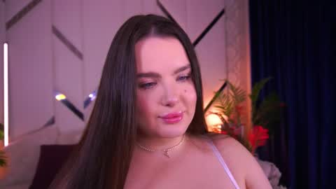 Snapshot of cuteamberr chatting on December 2025 11:43:01 PM Amber online show from December 2025 11:43:01 PM