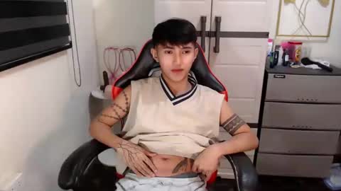 Snapshot of cuteasiancock98 chatting on May 2026 06:43:02 AM Steph online show from May 2026 06:43:02 AM