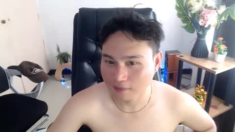 cuteasianlee online show from December 2025 11:20:02 PM