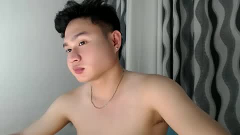 cuteasianlee online show from February 2026 02:36:01 PM