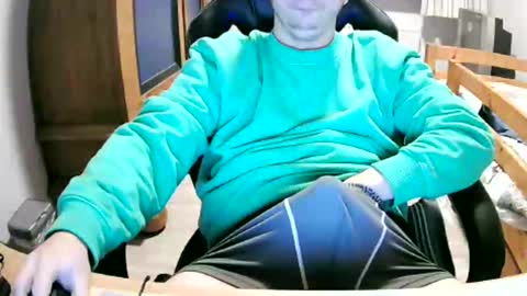 Cuteboy090 online show from December 2025 02:59:01 PM