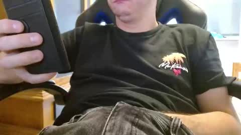Cuteboy090 online show from May 2026 12:23:01 PM