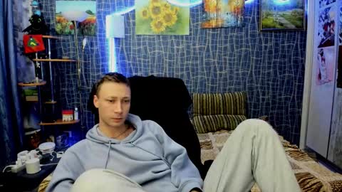 cuteboy228 online show from February 2026 10:39:01 PM