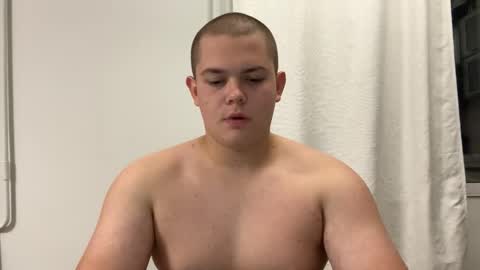 Snapshot of cutebutnaughty_ chatting on October 2025 06:39:01 PM Alex online show from October 2025 06:39:01 PM