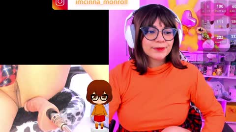 Snapshot of cutecinamonroll chatting on December 2024 03:24:02 PM Cinna independent model online show from December 2024 03:24:02 PM