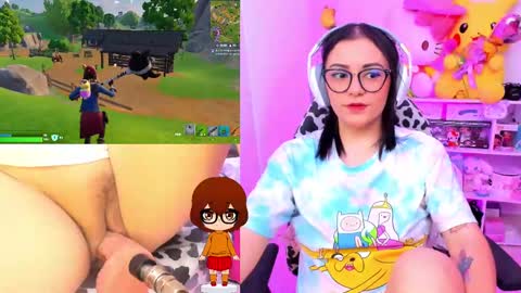 Snapshot of cutecinamonroll chatting on February 2025 04:47:02 PM Cinna independent model online show from February 2025 04:47:02 PM