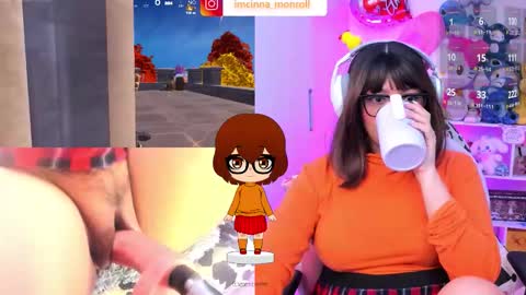 Cinna independent model online show from November 2025 07:19:01 PM