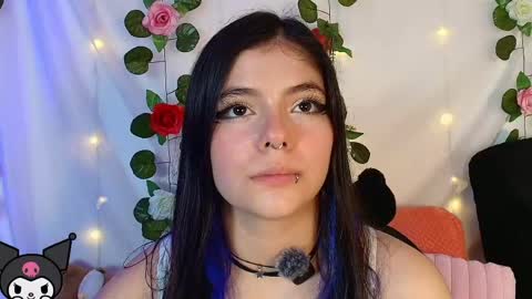 Snapshot of cutee_andrea chatting on April 2026 03:32:02 AM Andrea 3 online show from April 2026 03:32:02 AM