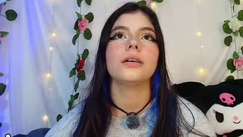 Snapshot of cutee_andrea chatting on May 2026 02:38:01 AM Andrea 3 online show from May 2026 02:38:01 AM