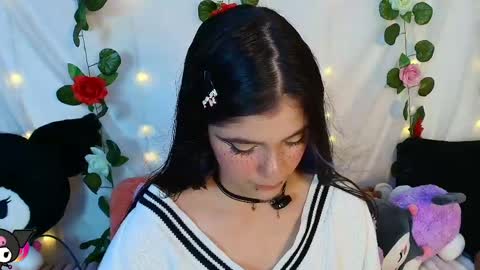 Snapshot of cutee_andrea chatting on May 2026 01:56:01 AM Andrea 3 online show from May 2026 01:56:01 AM