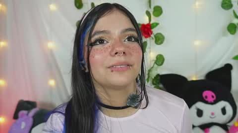 Snapshot of cutee_andrea chatting on May 2026 04:20:02 AM Andrea 3 online show from May 2026 04:20:02 AM