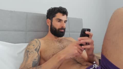 Snapshot of cuteeboy chatting on January 2025 07:42:01 PM cuteeboy online show from January 2025 07:42:01 PM