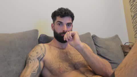 Snapshot of cuteeboy chatting on January 2025 11:07:01 PM cuteeboy online show from January 2025 11:07:01 PM