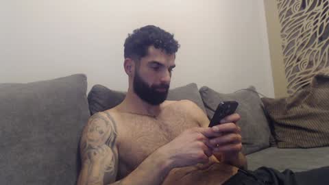 Snapshot of cuteeboy chatting on January 2025 11:55:01 PM cuteeboy online show from January 2025 11:55:01 PM