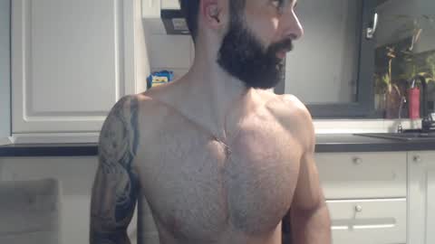 Snapshot of cuteeboy chatting on January 2025 10:15:02 PM cuteeboy online show from January 2025 10:15:02 PM