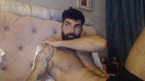 Snapshot of cuteeboy chatting on January 2025 03:30:02 PM cuteeboy online show from January 2025 03:30:02 PM