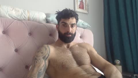 Snapshot of cuteeboy chatting on January 2025 01:36:02 PM cuteeboy online show from January 2025 01:36:02 PM