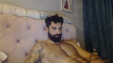 Snapshot of cuteeboy chatting on January 2025 04:41:01 PM cuteeboy online show from January 2025 04:41:01 PM
