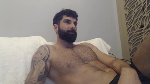 Snapshot of cuteeboy chatting on January 2025 08:15:02 PM cuteeboy online show from January 2025 08:15:02 PM
