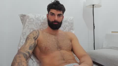 Snapshot of cuteeboy chatting on February 2025 08:08:01 AM cuteeboy online show from February 2025 08:08:01 AM