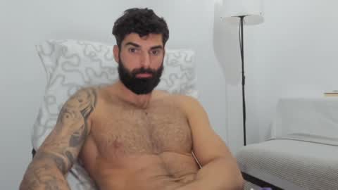 Snapshot of cuteeboy chatting on February 2025 03:36:02 PM cuteeboy online show from February 2025 03:36:02 PM