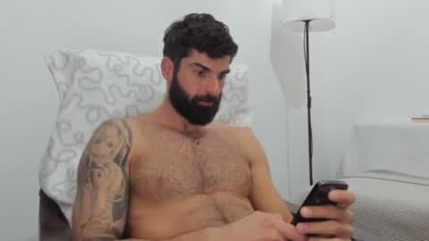 Snapshot of cuteeboy chatting on February 2025 07:44:02 PM cuteeboy online show from February 2025 07:44:02 PM