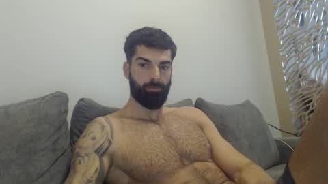 cuteeboy online show from November 2025 05:50:02 AM