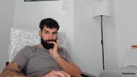 cuteeboy online show from December 2025 08:30:02 AM