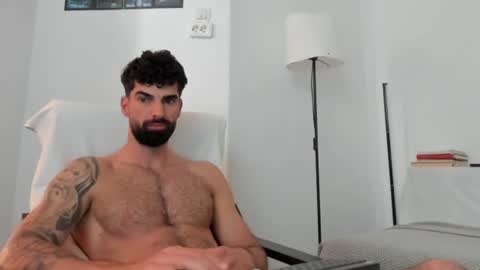 Snapshot of cuteeboy chatting on June 2026 06:07:01 AM cuteeboy online show from June 2026 06:07:01 AM