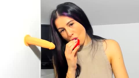 cuteeliza1 online show from November 2025 08:49:02 AM