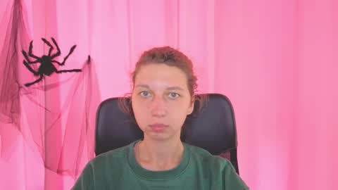 Elli online show from October 2025 11:00:01 AM