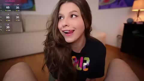 Mia online show from September 2025 09:15:02 PM