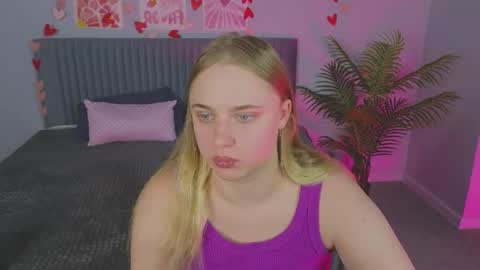 Amyy online show from June 2026 01:43:01 AM