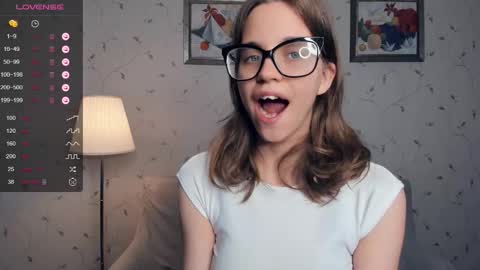 Melisa online show from September 2025 07:37:01 PM