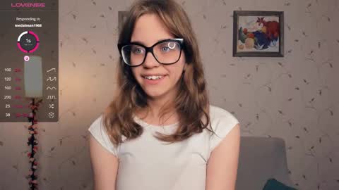 Melisa online show from October 2025 08:30:01 PM