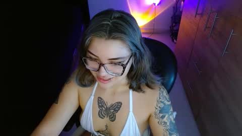 isabella online show from February 2026 04:57:01 PM
